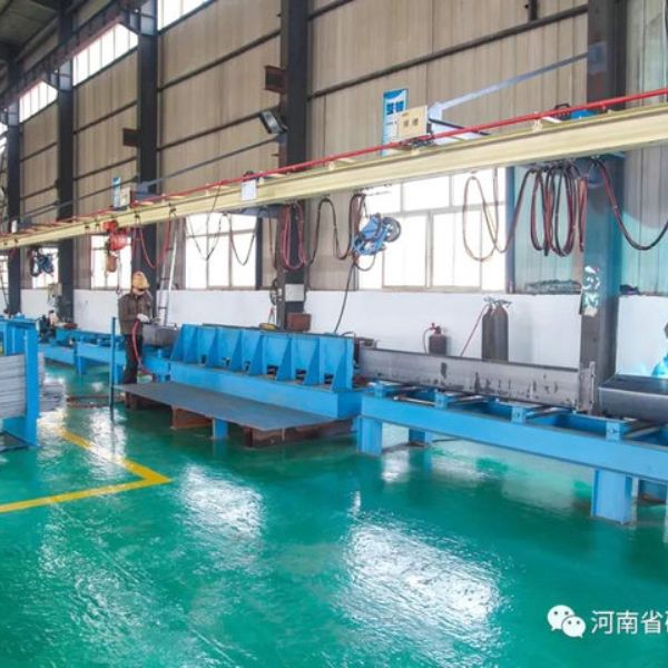 端梁生產(chǎn)線(xiàn)